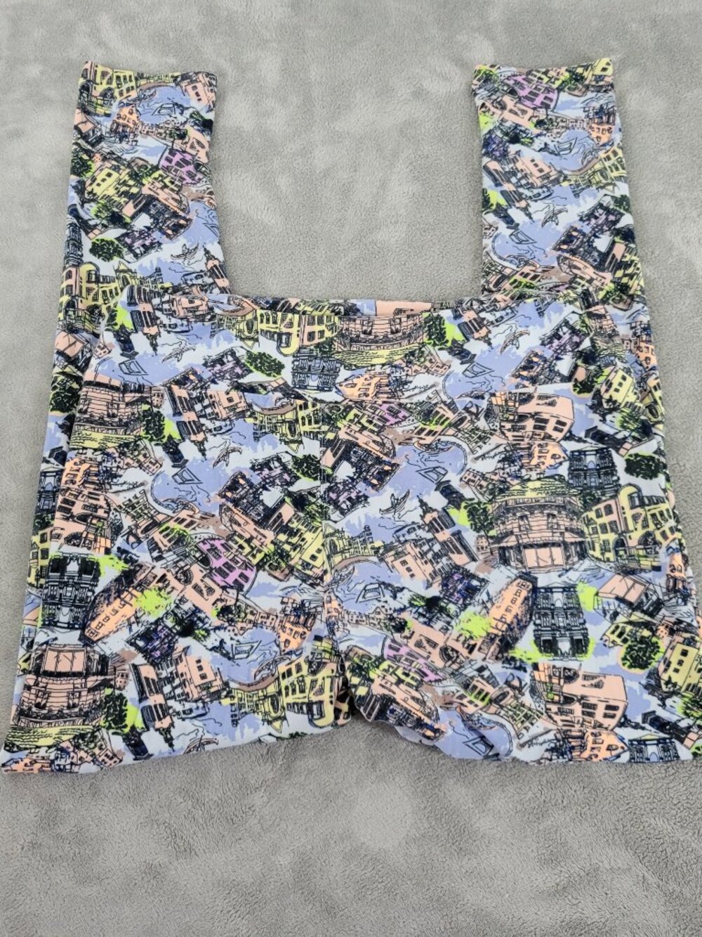 LuLaRoe TC Leggings‎ Tall Curvy Venice Italy Italian Village Yoga Pants NOV131XE